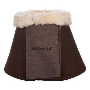 Botas de neopreno para caballos Comfort Softopren diseñadas para brindar protección y comodidad superiores para su caballo durante las paseos. - Product Image 6