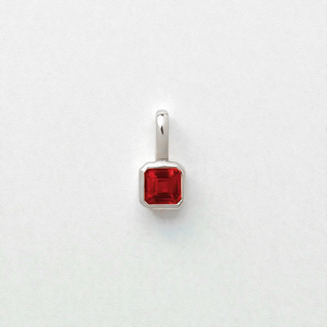 Pendentif en argent sterling 925 avec quartz grenat taille carrée, serti clos, fait main, pierre semi-précieuse, bijoux fins pour femme - Product Image 1