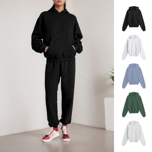 Sweat à capuche court pour femme, élégant et tendance, pull décontracté à manches longues, style streetwear, haut décontracté pour le quotidien - Product Image 1