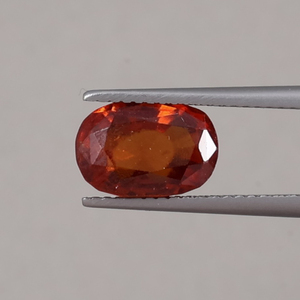Hessonita Roja Natural, Gema Suelta de 3.85 Quilates, Corte Cojín 10.5x7mm, Certificada por IGI, Excelente Calidad, Joyería al por Mayor - Product Image 1