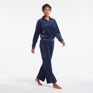 Ensemble de survêtement décontracté deux pièces en velours bleu marine pour femme, avec sweat-shirt à col rabattu et fermeture éclair quart de tour à manches longues et pantalon de jogging coupe ample - Product Image 4