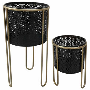Support de pot de fleurs moderne en métal noir et or pour intérieur et extérieur, avec un design floral élégant et un pot décoratif court. - Product Image 1