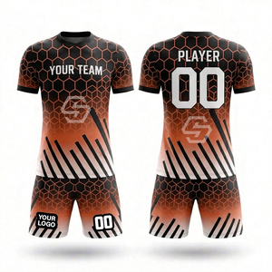 Uniformes de football de haute qualité en sublimation, maillots de football personnalisés pour hommes, kits d'entraînement pour jeunes, uniformes de football respirants et à séchage rapide - Product Image 4
