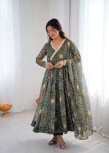 ชุดเดรสงานเลี้ยงผ้าจอร์เจตเนื้อนุ่มพิมพ์ลายแบนเดจสีเขียวแบบอานาร์กาลีใหม่ ไม่ยับ ใส่ได้สองด้าน - Product Image 5