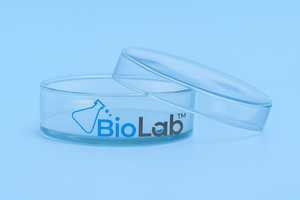 Placa de Cultivo Petri de Vidrio Borosilicato Biolab de 90 mm con Tapa para Uso en Laboratorio - Product Image 1