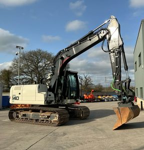 Excavatrice sur chenilles Hidromek 140C, 5 tonnes, pelle hydraulique avec moteur et pompe, machine de terrassement robuste pour la construction - Product Image 5