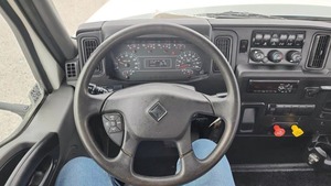 Camion tracteur poids lourd diesel 6x4 à conduite à gauche pour la chaîne d'approvisionnement internationale et le transport routier - Product Image 4