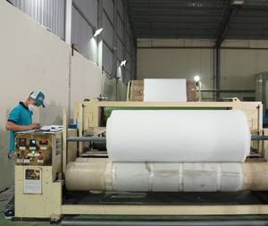 Isolation EXW RECYLE 100% POLYESTER au Vietnam de haute qualité pour vestes de nombreux poids 40/60/80/100/120/140/160/180/200/300 Gram - Product Image 6