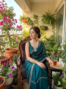 Sari en mousseline de soie classique brodé, sari fantaisie doux, sari Leheriya haut de gamme, sari élégant pour les occasions spéciales - Product Image 3