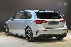 <span class=keywords><strong>Mercedes</strong></span>-Benz <span class=keywords><strong>Classe</strong></span> <span class=keywords><strong>A</strong></span> A35 AMG Auto 4MATIC Hatchback 2025 d'<span class=keywords><strong>occasion</strong></span>, état impeccable, prête à être expédiée - Product Image 3