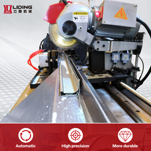 Máquina de Conformación de Bridas TDC con Sistema de Inyección de Masilla de Silicona para Conexión de Ductos Herméticos - Product Image 3