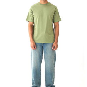 Camiseta de Hombre Oversize Nueva Personalizada con Cuello en V, Ajuste Holgado, Impresión Digital de Logotipo, 100% Algodón, Corte Cuadrado - Product Image 4