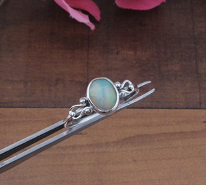 Bague de fiançailles et de mariage classique bohème délicate en argent sterling 925 avec sertissage en bézel, pierre précieuse opale taille brillant, faite à la main - Product Image 1