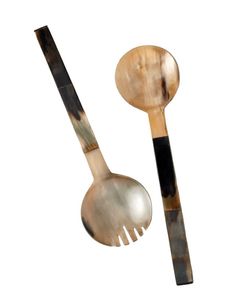 Ensemble de 2 cuillères et fourchettes à salade en corne écologiques, fabriquées à la main, avec design personnalisé pour une utilisation en cuisine - Product Image 1