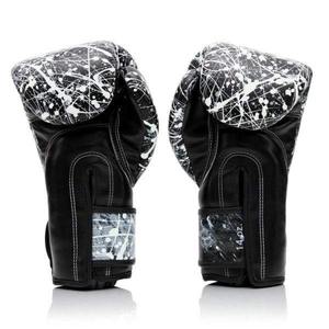 Guantes de Entrenamiento de Muay Thai y Kick Boxing Fairtex Originales, 100% Piel de Vacuno, Tallas de 8oz a 16oz Disponibles para Uso Deportivo y en Gimnasios - Product Image 3