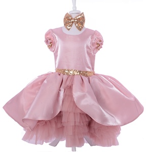 Vente en gros Robe en satin rose moderne personnalisée pour nouveau-né à 10 ans Conception en couches 3D avec décoration en dentelle pour les fêtes d'anniversaire - Product Image 1