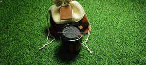 Quemador de Incienso Imperial Noor Luxe de Resina, Regalo Festivo Moderno - Product Image 2