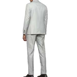 Traje de Negocios para Hombre, Color Gris Claro, Cuello de Solapa, Antiarrugas, Poliéster, Corte Regular - Product Image 3