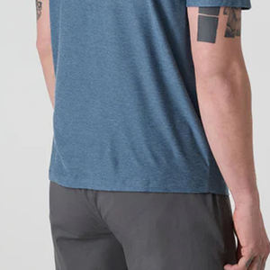Camiseta de Hombre con Cuello Camisero y Diseño de Logotipo, Corte Moderno y Diseño de Moda para la Colección de Verano 2026 - Product Image 5