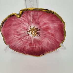 Bol décoratif artisanal en résine époxy rose moyen, design géode - Product Image 6