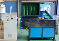 Déchiqueteur de plastique PE rigide pour le recyclage de déchets plastiques larges, machine déchiqueteuse à un seul arbre