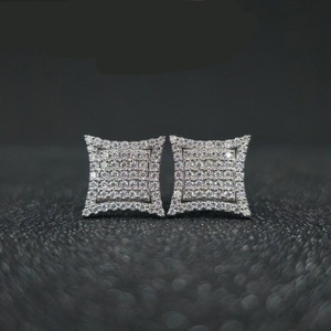 Pendientes de tuerca con corte brillante redondo de moissanita, con cierre de rosca, para mujer, joyería de plata 925, pendientes finos cuadrados con pavé para ella. - Product Image 1