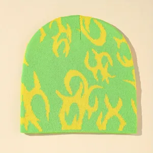 Bonnet d'hiver tendance en jacquard tricoté, unisexe, doux, de haute qualité, chaud, pour l'extérieur, avec broderie de personnage courante, style décontracté urbain - Product Image 5