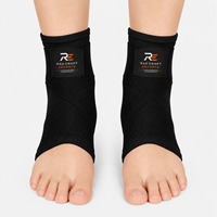 Attelles de cheville de qualité supérieure, conçues avec un matériau élastique doux offrant un maintien sûr et une excellente protection des articulations