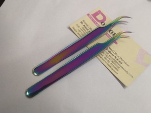 Pince à cils professionnelle en gros pour extensions de cils courbées en J, durable, avec logo personnalisé, pour cils arc-en-ciel plasma - Product Image 2