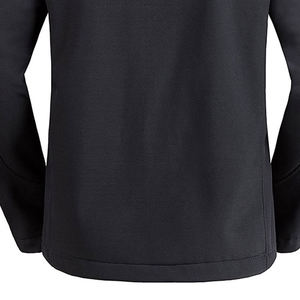 Chaqueta softshell con comodidad avanzada y sensación ligera. Te protege sin restringir el movimiento. - Product Image 4