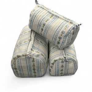 Bolsa de Almacenamiento Acolchada de Algodón Hecha a Mano con Cremallera y Lámina de Plástico, Impermeable, de Alta Calidad, con Diseño Floral, Ideal para Viajes - Product Image 5