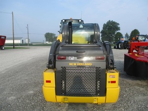 รถตักล้อยางมือสอง New Holland L320 ขนาด 5 ตัน 6 ตัน เครื่องยนต์ดีเซล สำหรับงานเกษตรและก่อสร้าง - Product Image 3