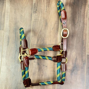 Nouveau licou de cheval en corde tressée durable avec renfort en cuir véritable et matériel en laiton réglable et confortable pour un usage quotidien - Product Image 6