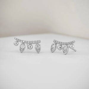 Pendiente de oro de 14k con diamante en forma de pera, arete tipo ear cuff delicado, minimalista, brillante, con diamante natural individual, joyería tipo crawler. - Product Image 4