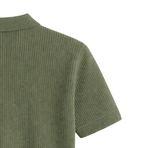 Polo en maille côtelée ondulée pour homme, manches courtes, coton premium, texture côtelée, coupe ajustée, décontracté et élégant, idéal pour l'été, vente en gros - Product Image 6