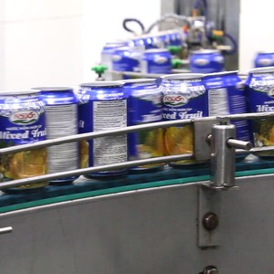 ผู้จัดจำหน่ายขายส่ง ราคาดีที่สุด น้ำผลไม้เขตร้อนธรรมชาติเวียดนาม ขนาด 330 มล. บรรจุกระป๋อง รับผลิตแบรนด์ส่วนตัว โลโก้ตามสั่ง ออกแบบฟรี ตัวอย่างฟรี - Product Image 4