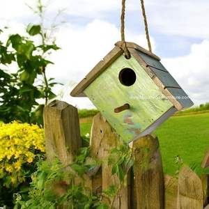 Nichoir pour oiseaux en bois recyclé, fait main, durable, en forme de bateau, couleur bois vieilli, cage à oiseaux originale, pour petits oiseaux d'extérieur - Product Image 2