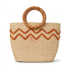 Sac fourre-tout en paille tissée à motif zigzag avec poignées rondes en bois, couleur beige, style décontracté pour les voyages et l'usage quotidien - Product Image 2