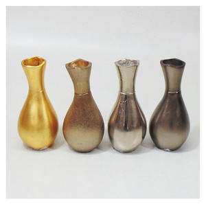 Vase à fleurs élégant en aluminium Art Déco avec un design écologique pour la décoration de la maison et les célébrations de Diwali - Product Image 4