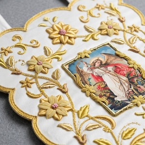 Bannière d'église personnalisée en satin blanc brodé or, service OEM gratuit, pour liturgie catholique, Archange Michel - Product Image 2