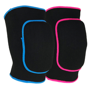Genouillères tricotées noires avec bordure bleue, respirantes, à enfiler, universelles, unisexes, protection toutes saisons - Product Image 6