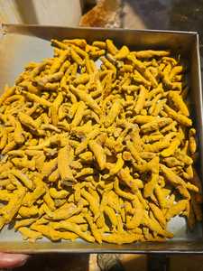 Doigts de curcuma séchés de qualité supérieure, racine de curcuma indienne naturelle, qualité alimentaire, épice riche en curcumine, curcuma entier pour l'exportation - Product Image 3