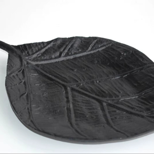 Black Metal Leaf <b>Plate</b> Ideal For Modern Home <b>Side</b> Table Decor And Table Centerpiece Stylish Decorative Dish Wholesale From India - Product Image 1