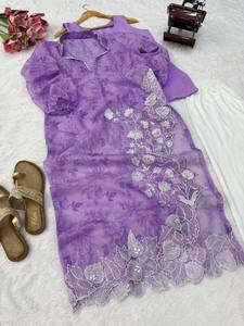 Ensemble indien pakistanais à fleurs violettes, col en V, kurta brodée, tenue palazzo, vêtements de fête - Product Image 4