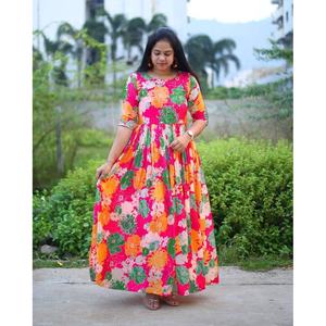 GEORGETTE À LA MODE IMPRESSION NUMÉRIQUE ROBE DE TRAVAIL ROUGE - Product Image 1