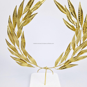 Élégante Sculpture Couronne de Feuilles Métalliques sur Socle en Marbre – Pièce Décorative Écologique pour Salon et Jardin, Fleur Artificielle - Product Image 4