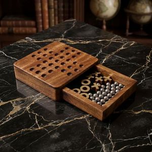 Jeu de société 2 en 1 en bois : Solitaire et Tic Tac Toe, fait main, écologique, durable, jeu de stratégie familial pour enfants et adultes - Product Image 4