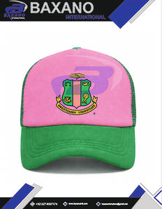 Gorra Trucker con Impresión 3D de la Hermandad Alpha Kapa Alpha AKA - Diseño Verde y Rosa de Primera Calidad, Gorra Trucker de la Hermandad AKA - Product Image 4