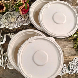 Contenedor Redondo de Bagazo Biodegradable Desechable de 750ml con Tapa para Viajes y Bodas - Product Image 1