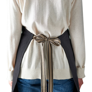 Delantal de Chef o Camarero Profesional de Buena Calidad de Red Pear Sports con Tirantes Ajustables, Bolsillos y Presilla para Toalla para la Cocina - Product Image 6